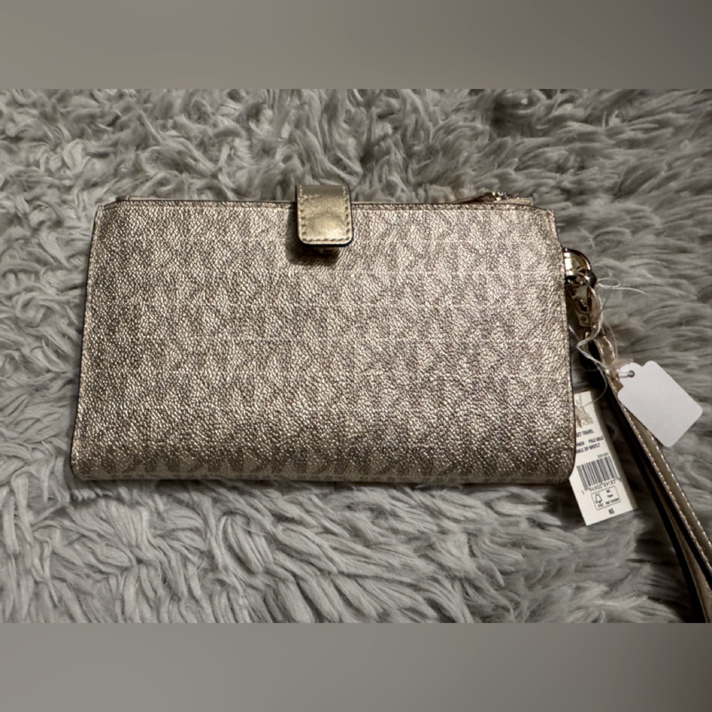 Brand New Michael Kors gold Long Wallet